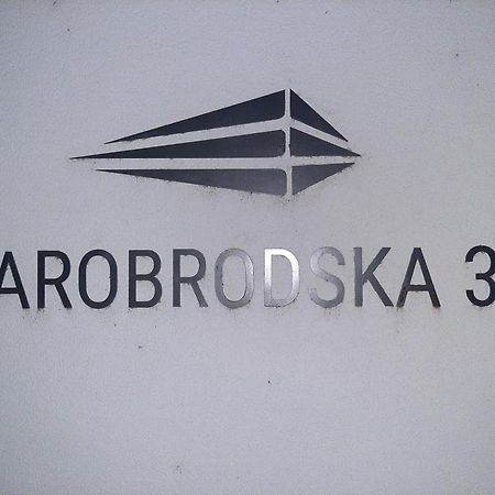 Apartman Viaggio Sremska Mitrovica Bagian luar foto
